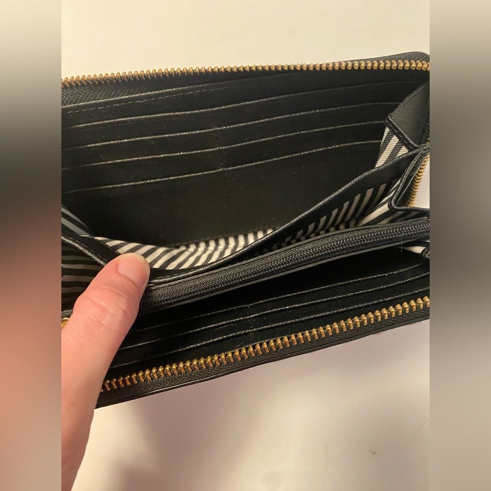 Kate Spade Black and White Ric Rac Wallet Cameron Street Lacey - Picture 5 of 7